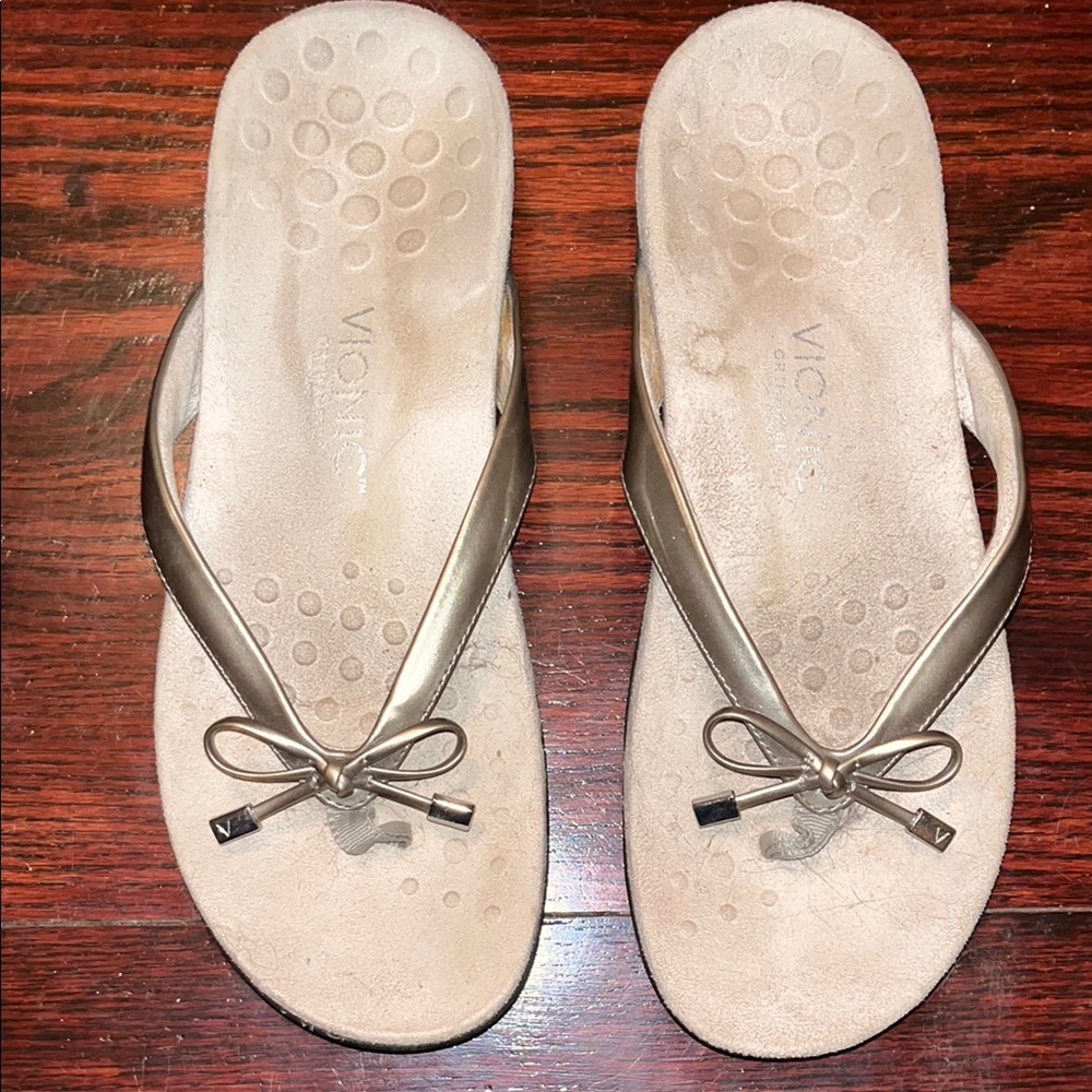 Vionic Women's Gold Bow Sandals